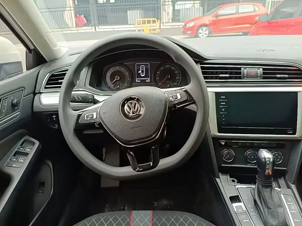 Volkswagen Lamando — миниатюра 11