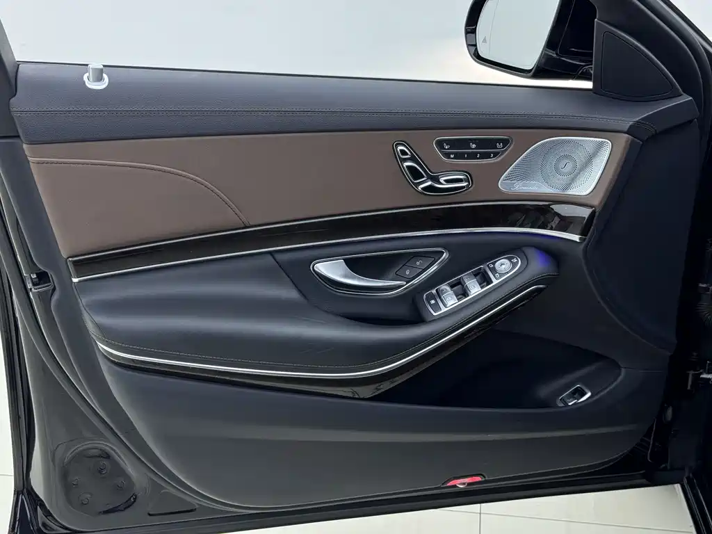Mercedes-Benz S-Class — миниатюра 15