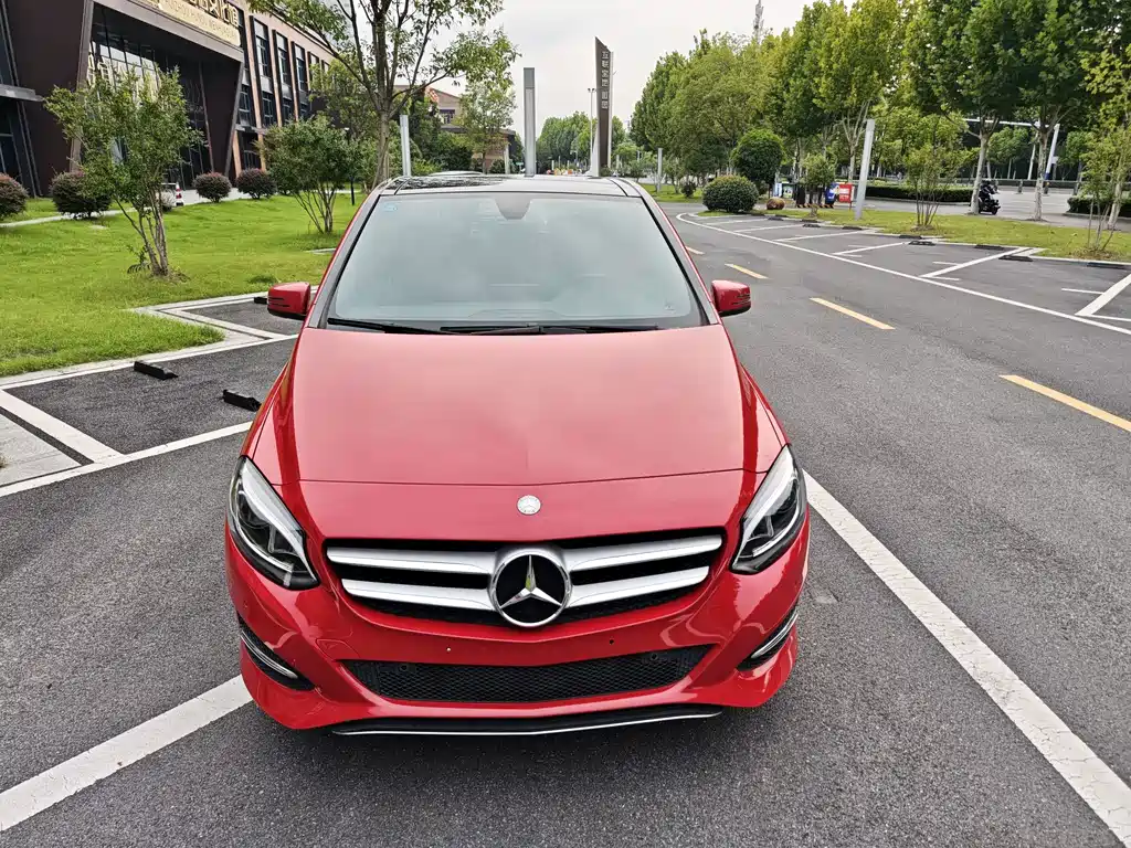 Mercedes-Benz B-Class — миниатюра 7