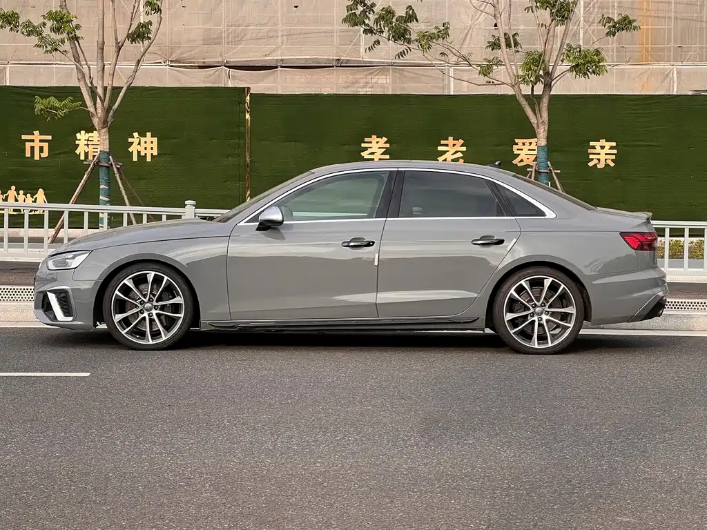 Audi S4 — миниатюра 3