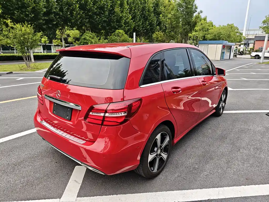 Mercedes-Benz B-Class — миниатюра 12