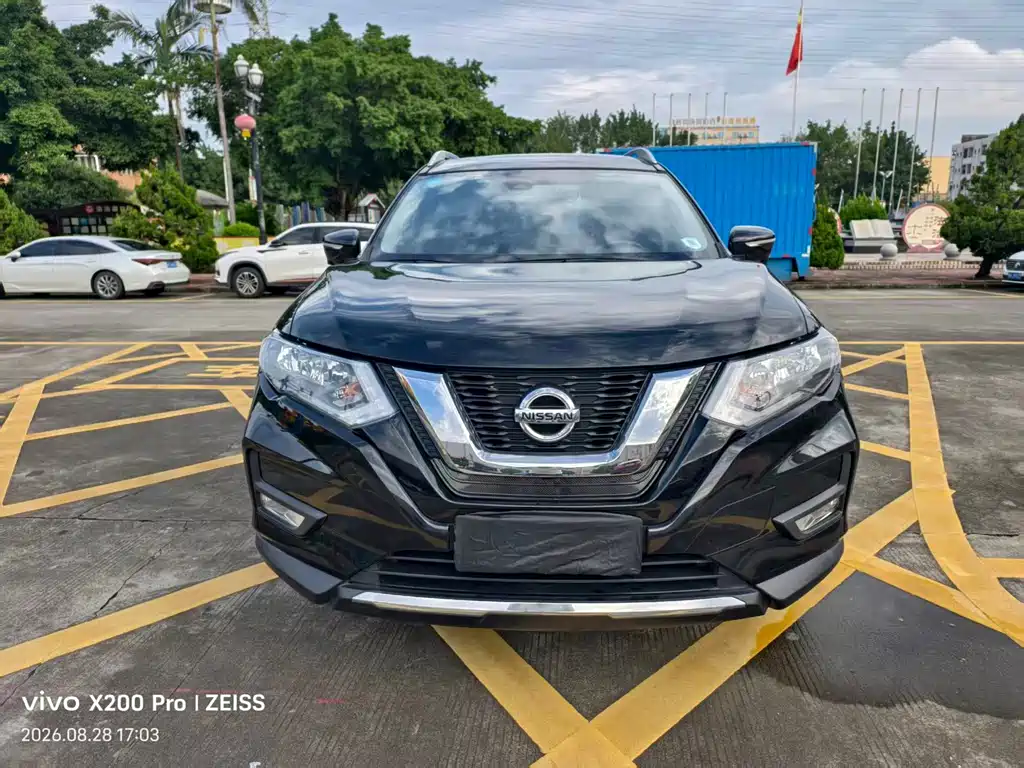 Nissan X-Trail — миниатюра 3