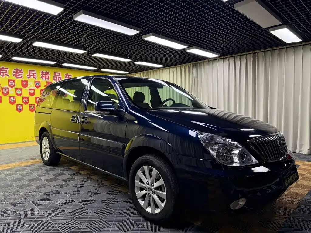 Buick GL8 — миниатюра 3