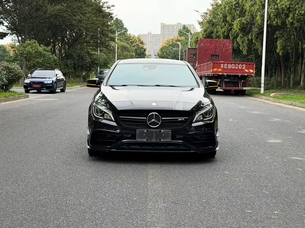 Mercedes-Benz CLA AMG — миниатюра 2