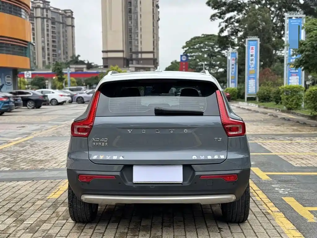 Volvo XC40 — миниатюра 8