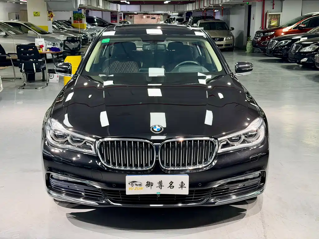 BMW 7 SERIES