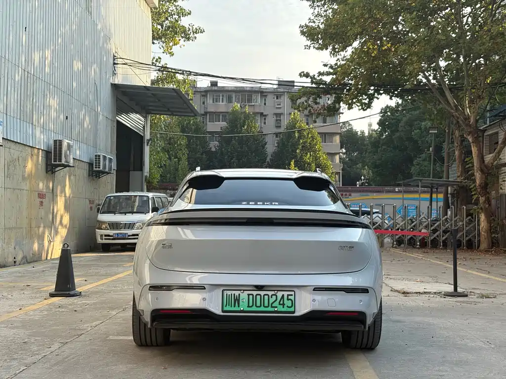 Zeekr 007GT — миниатюра 4
