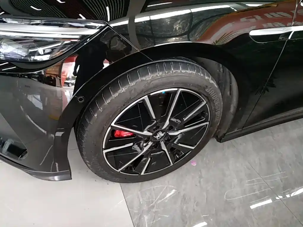 BYD Han L — миниатюра 23