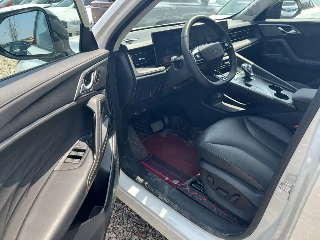 Roewe RX5 — миниатюра 4