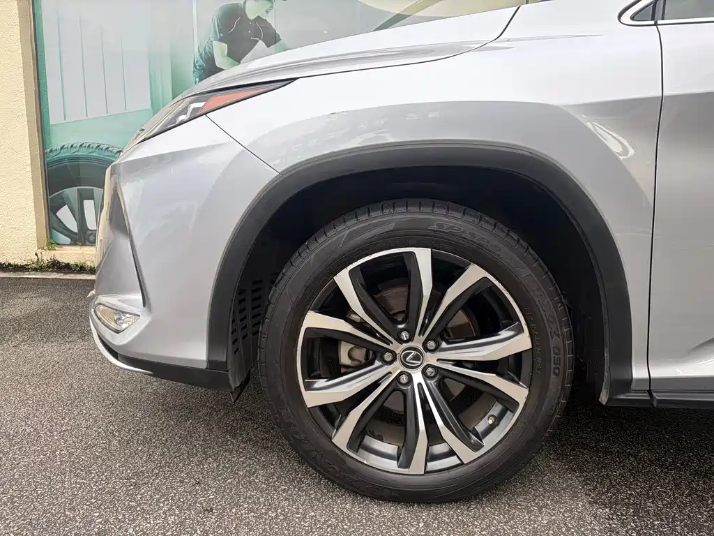 Lexus RX — миниатюра 11