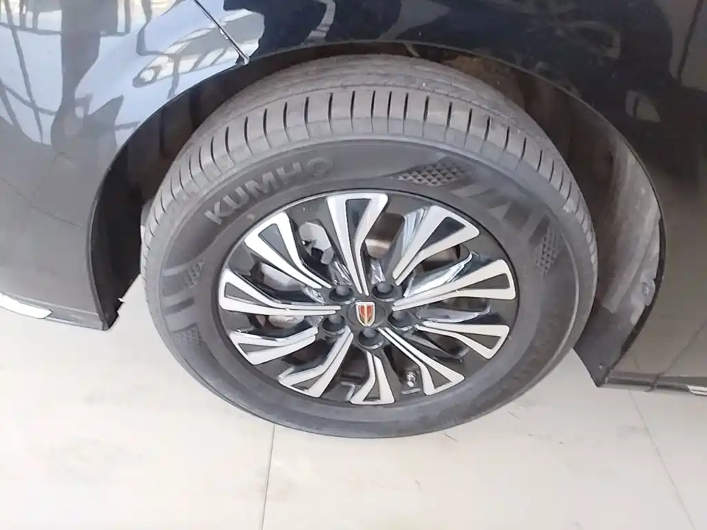 Hongqi Hongqi HQ9 PHEV — миниатюра 23