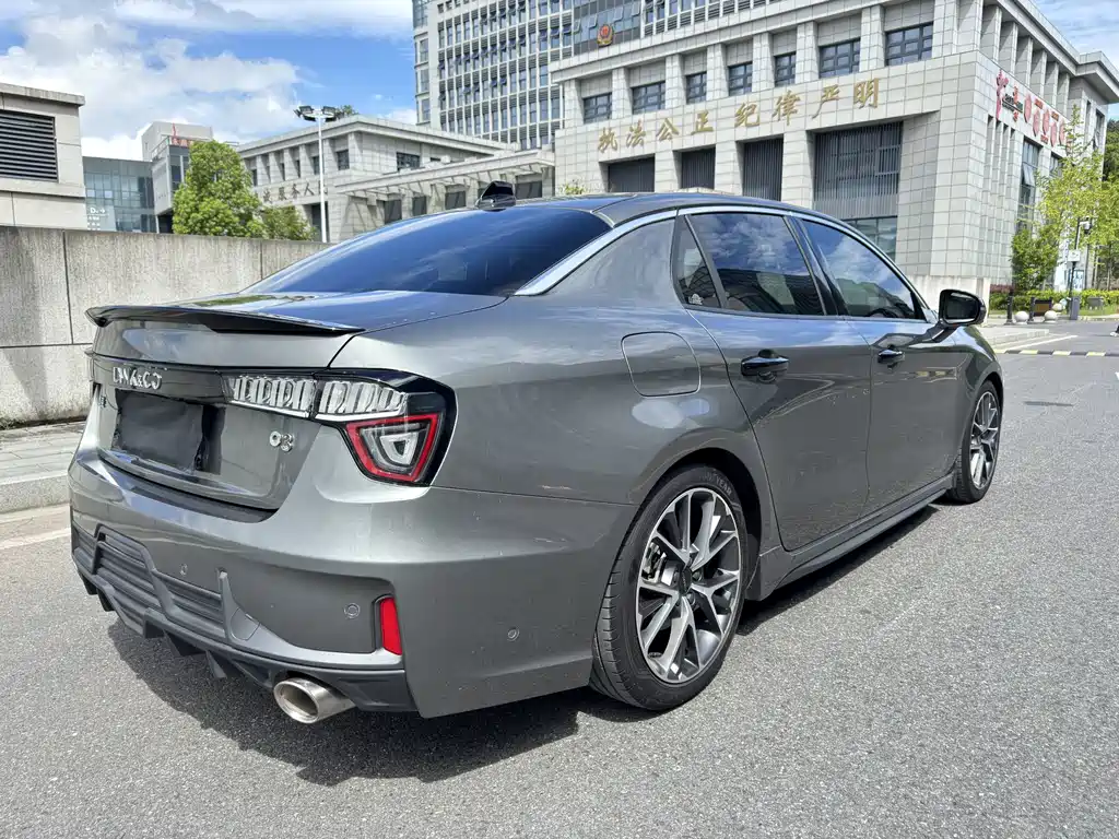 Lynk & Co 03 — миниатюра 26
