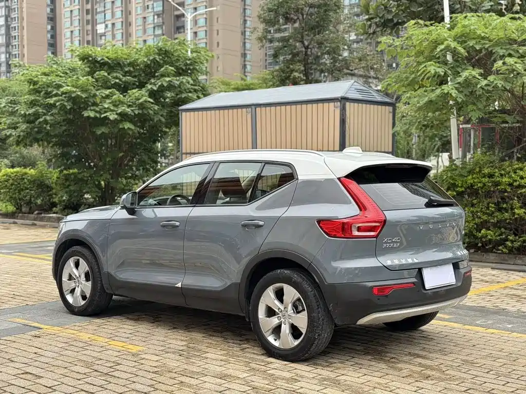 Volvo XC40 — миниатюра 9