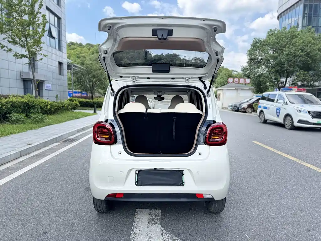 Wuling MINIEV — миниатюра 12
