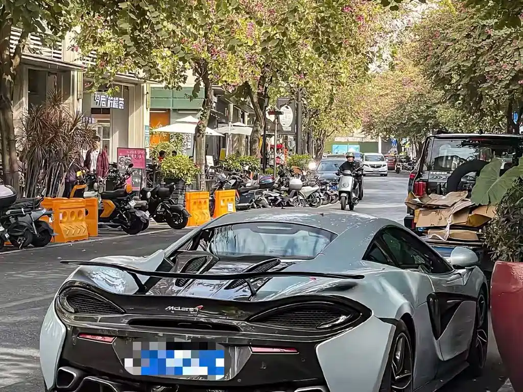 McLaren 570 — миниатюра 4