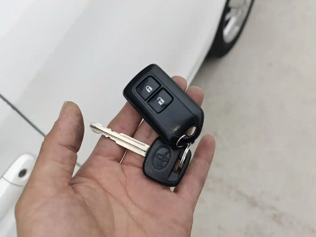 Toyota Yaris L — миниатюра 9