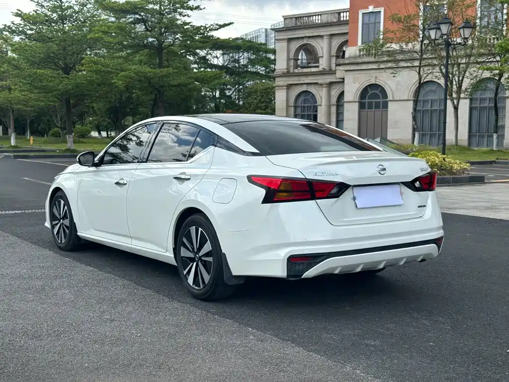 Nissan Teana — миниатюра 15