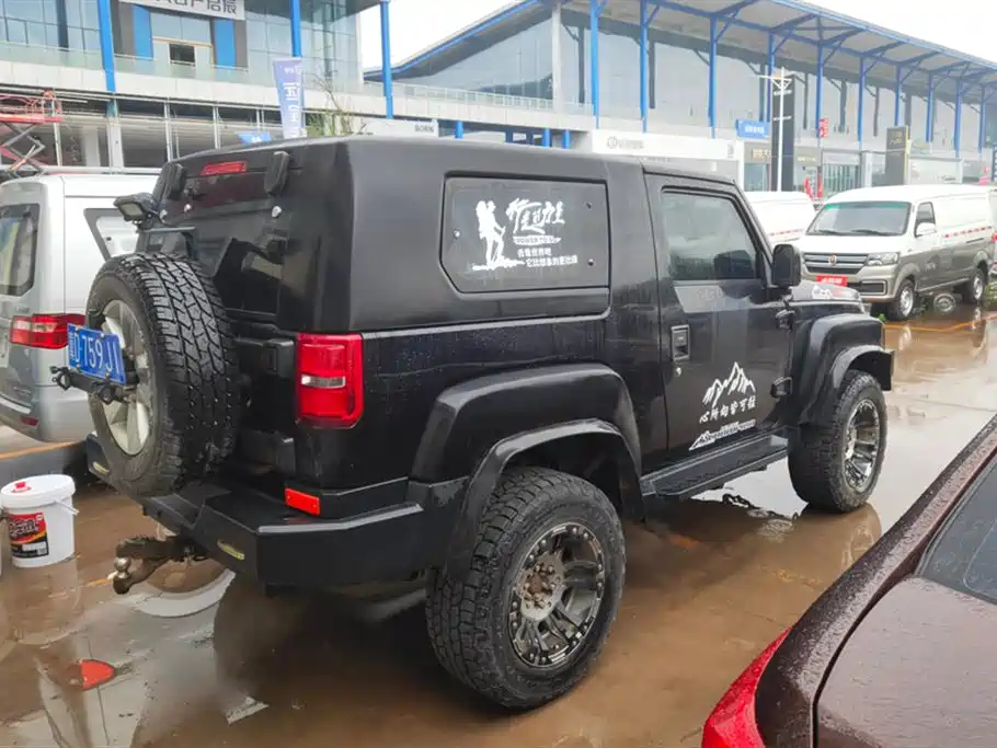 BAIC BJ40 2016 40L 2.0T MT Luxury