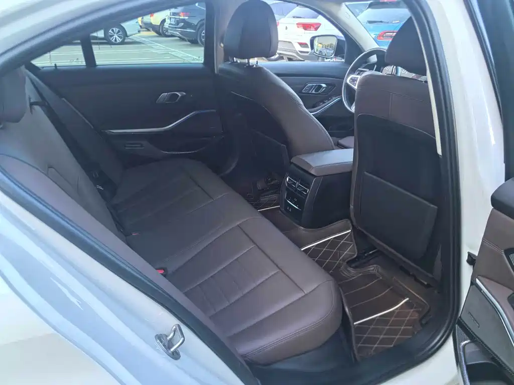 BMW 3 Series — миниатюра 20