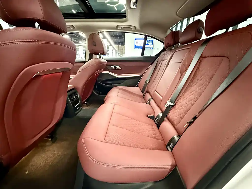 BMW 3 Series — миниатюра 7