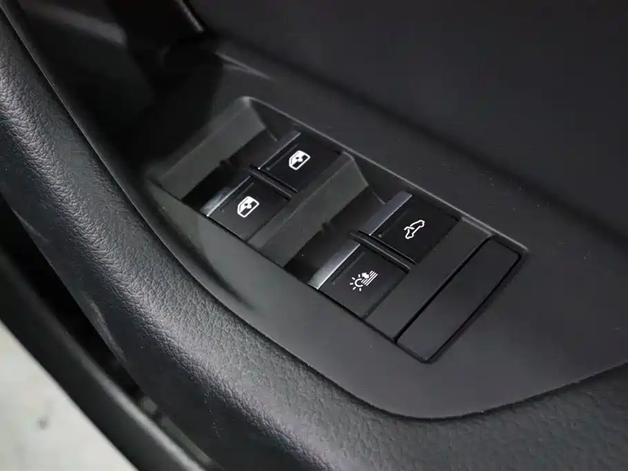 Audi A6L — миниатюра 13