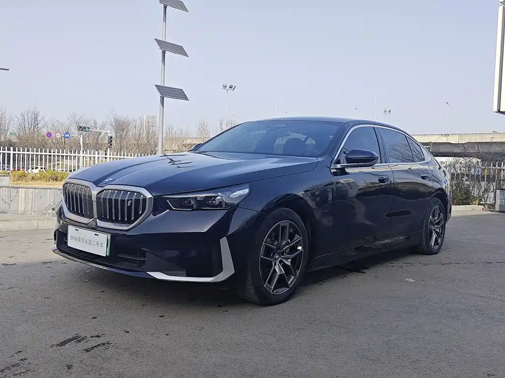 BMW I5