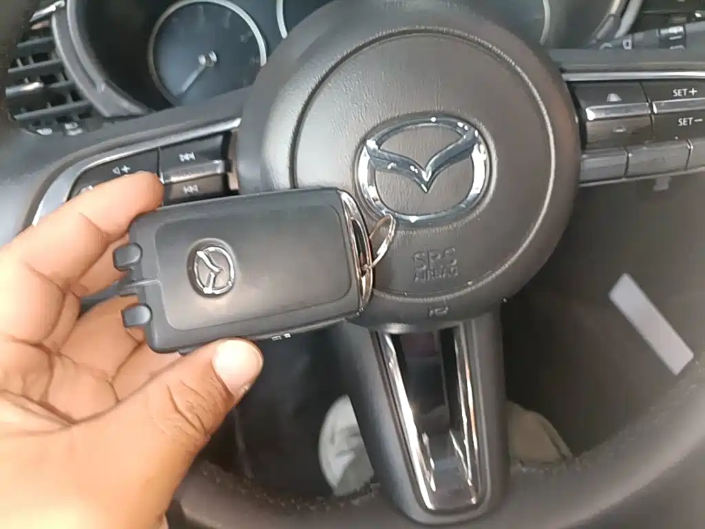 Mazda CX-30 — миниатюра 9