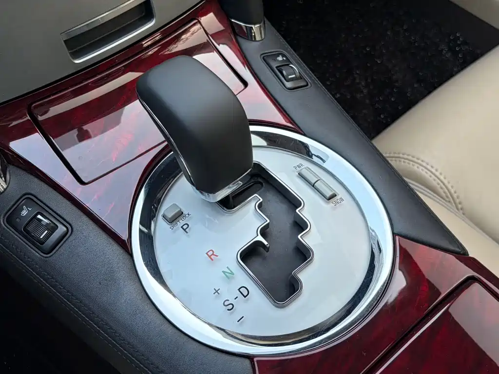 Toyota Reiz — миниатюра 18