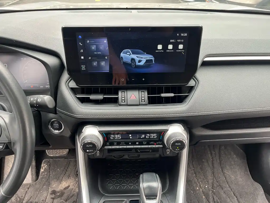 Toyota Wildlander — миниатюра 16