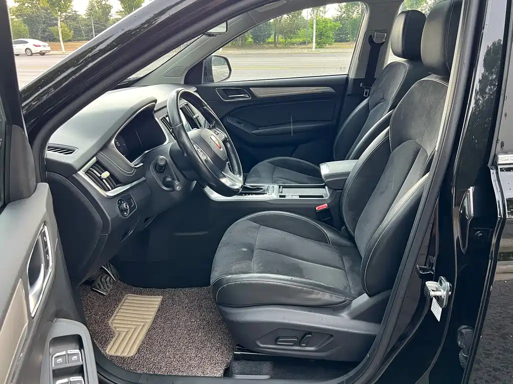 Roewe RX5 New Energy — миниатюра 9