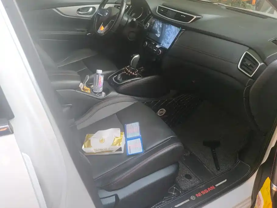 Nissan Qashqai — миниатюра 8