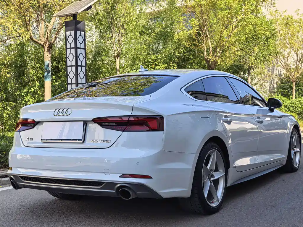 Audi A5 (Import) — миниатюра 8