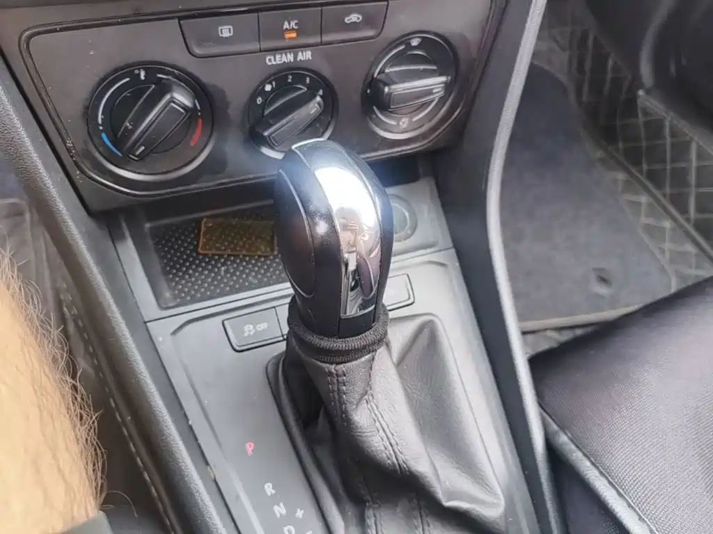 Volkswagen Lavida — миниатюра 14