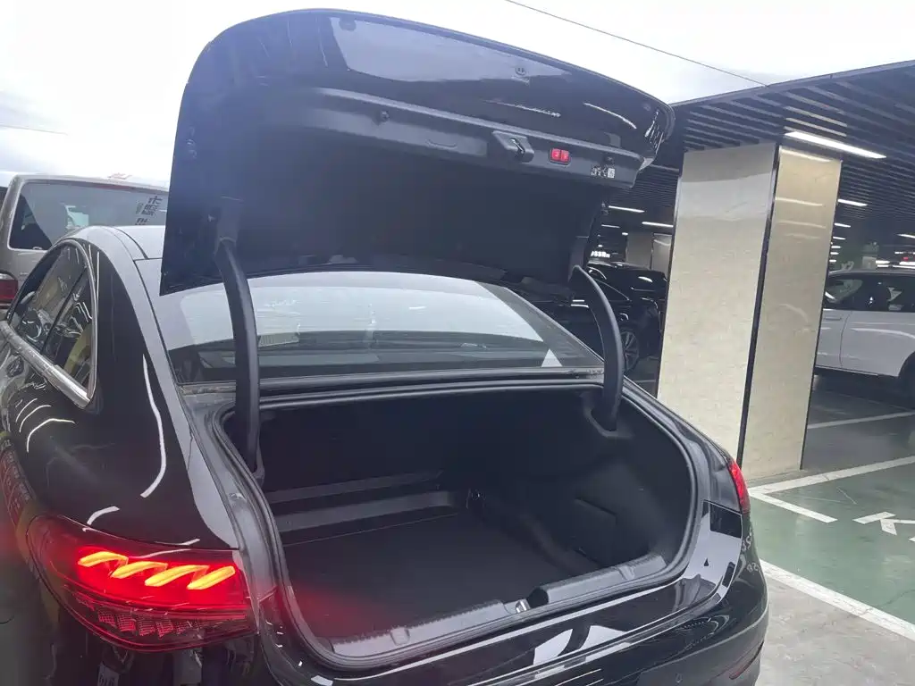 Mercedes-Benz EQE — миниатюра 11