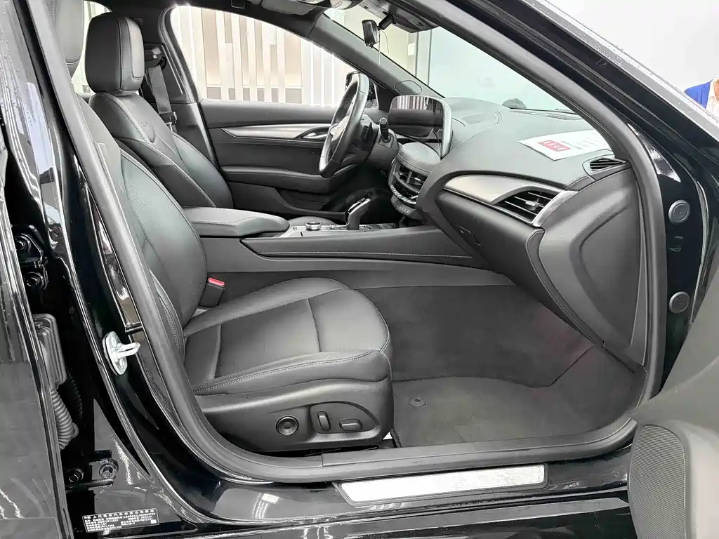Cadillac CT5 — миниатюра 15