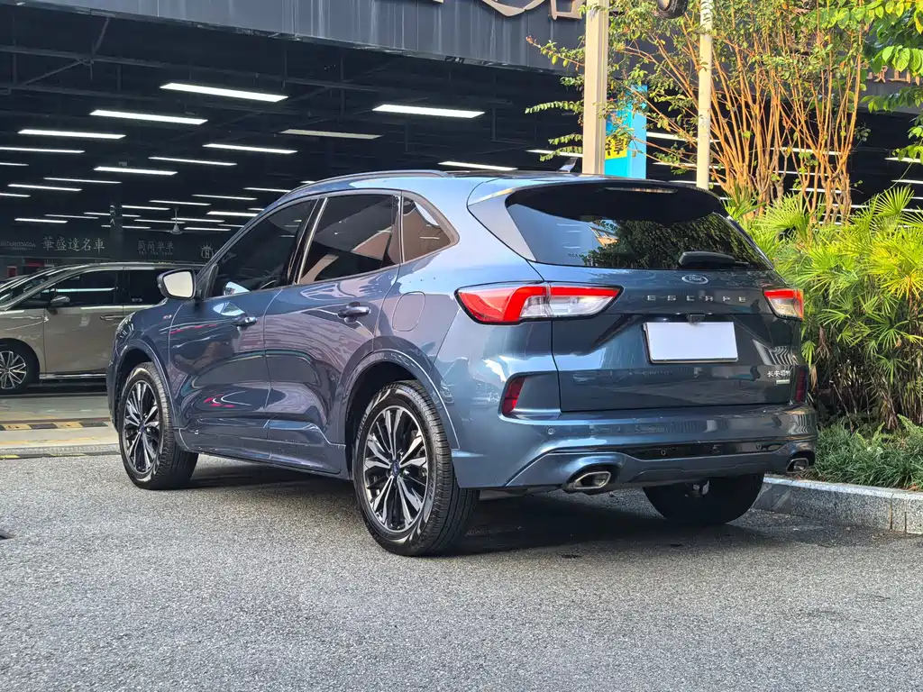 Ford Escape — миниатюра 18