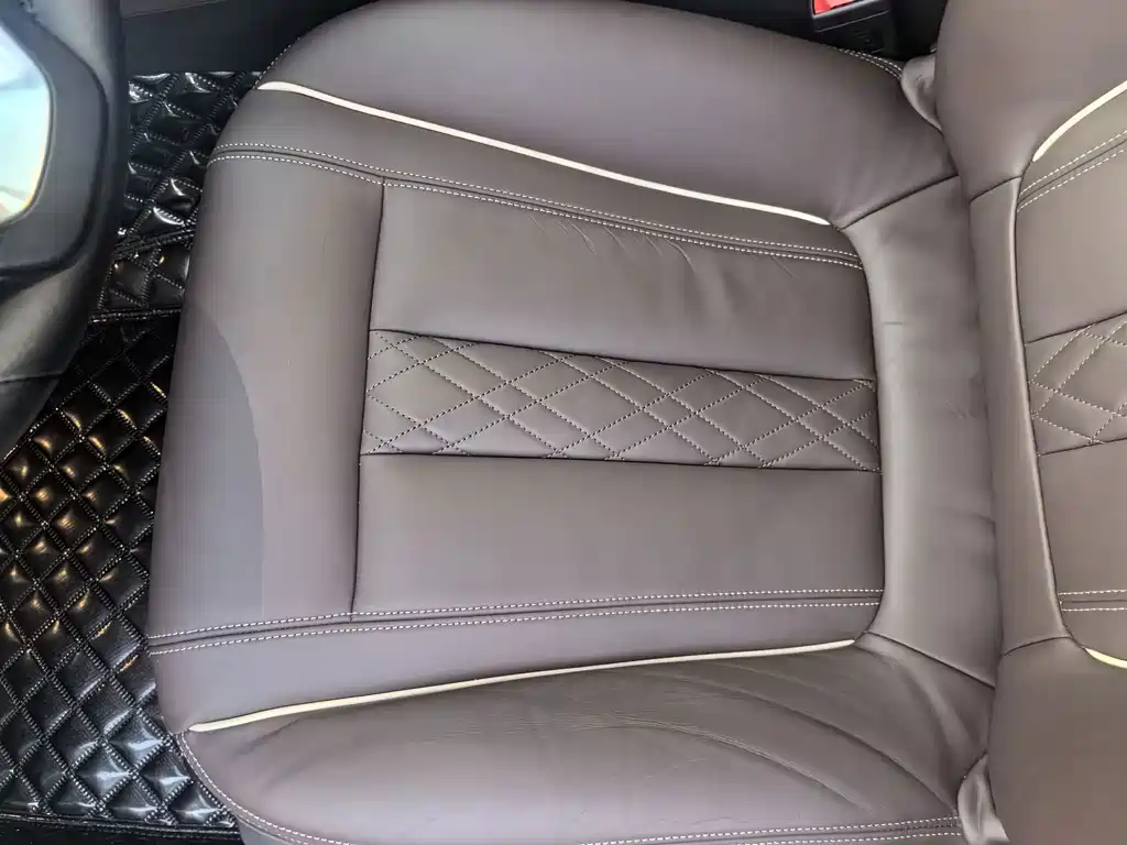 BMW 5 Series 530Li Leading Type Luxury Package, фото 20