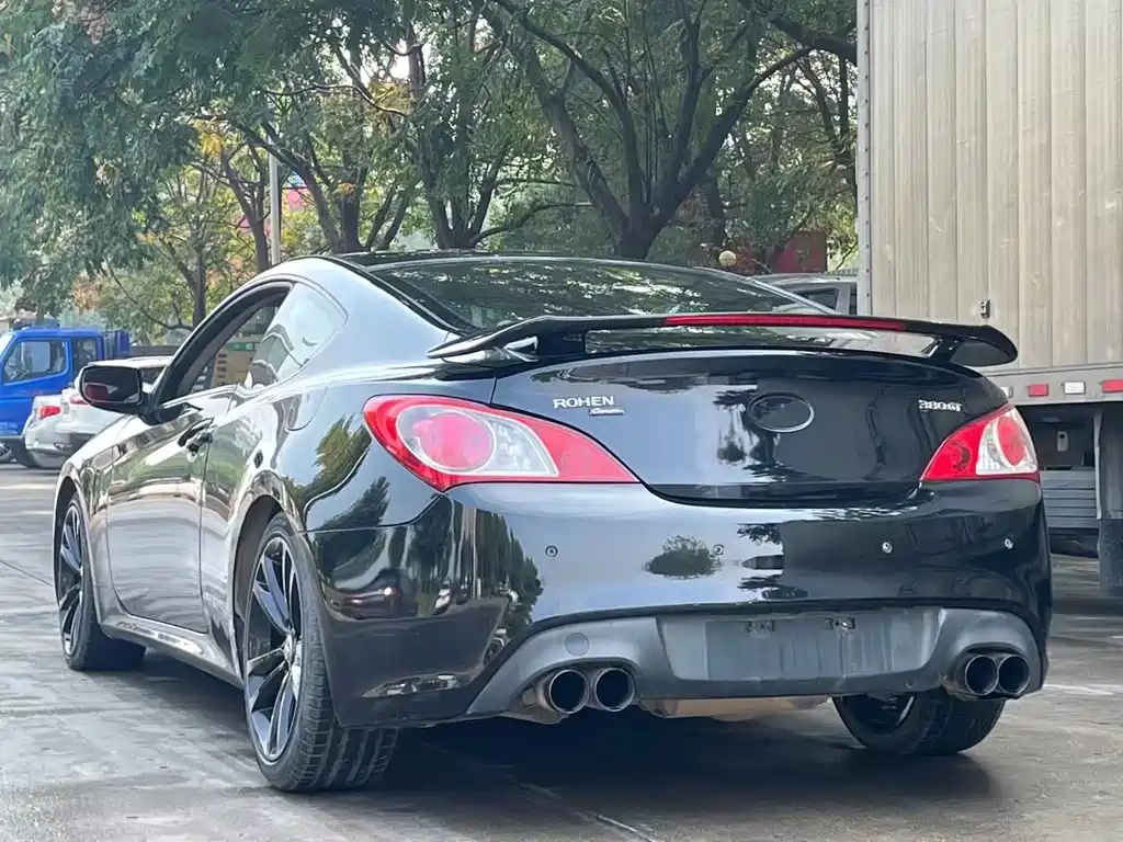 Hyundai Genesis Coupe — миниатюра 9