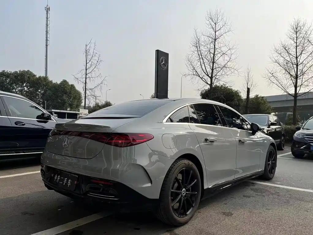 Mercedes-Benz EQE — миниатюра 9