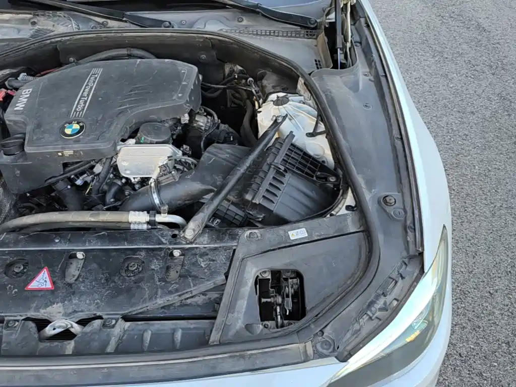 BMW 5 Series — миниатюра 20