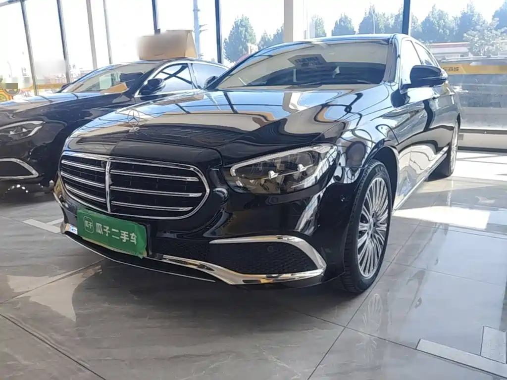 Mercedes-Benz E-Class — миниатюра 2
