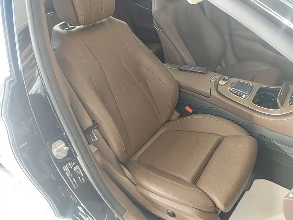 Mercedes-Benz E-Class — миниатюра 25