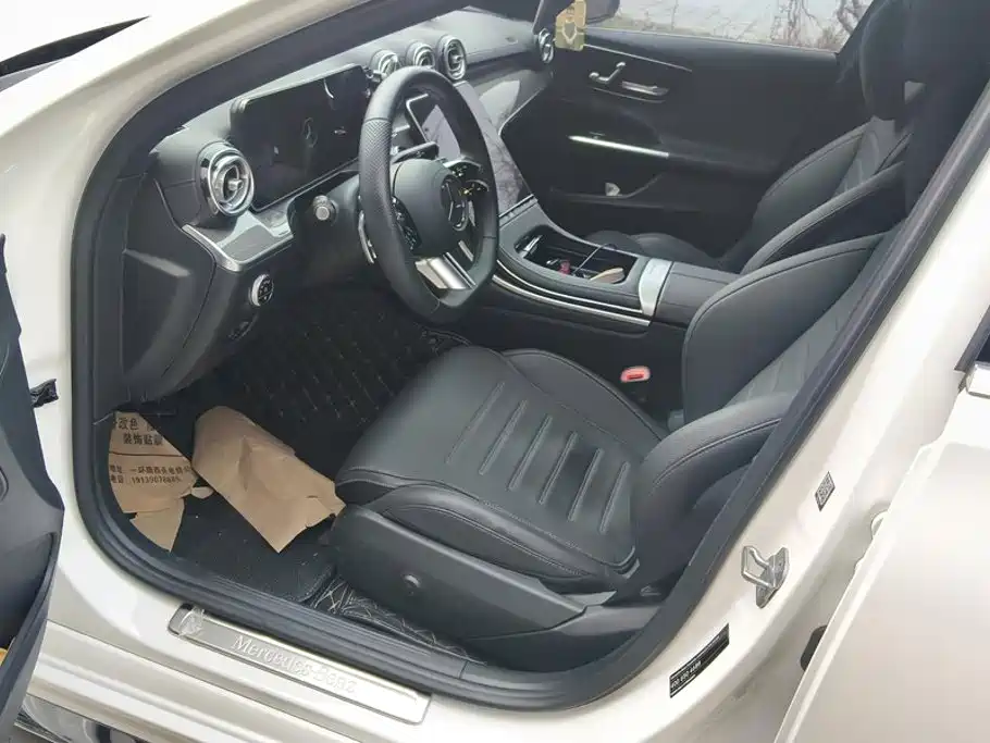 Mercedes-Benz C-Class — миниатюра 9