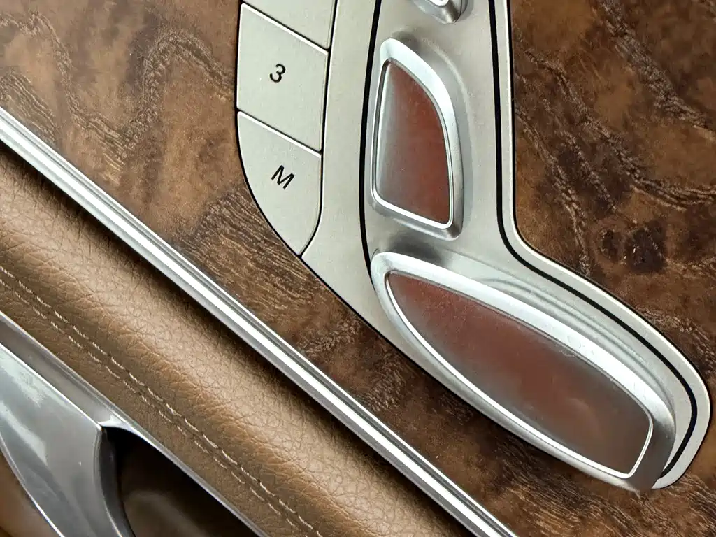 Mercedes-Benz E-Class — миниатюра 17