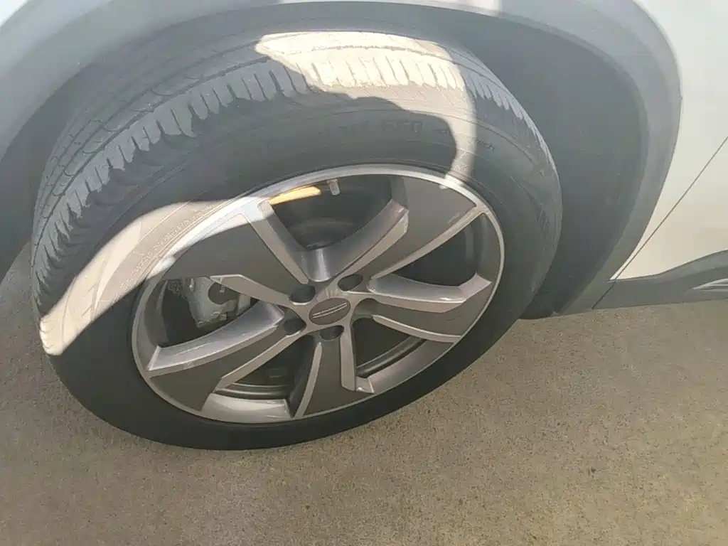 Geely Haoyue L — миниатюра 23