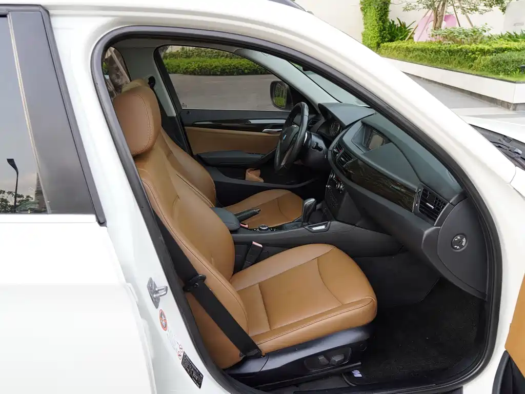 BMW X1 (Import) xDrive28i, фото 15