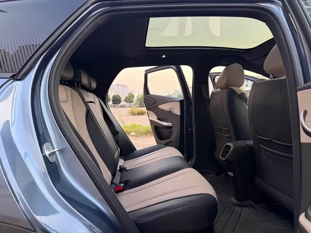 BYD Dolphin — миниатюра 7