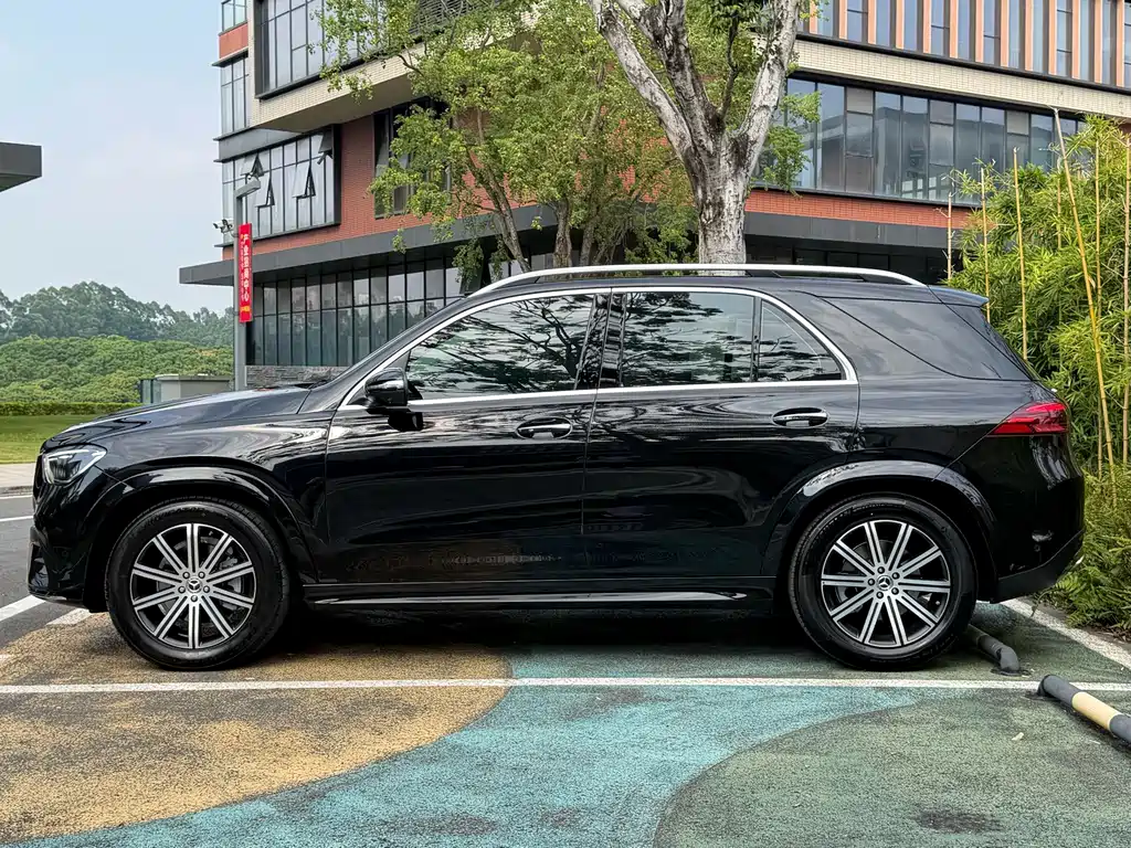 Mercedes-Benz GLE (Import) — миниатюра 16