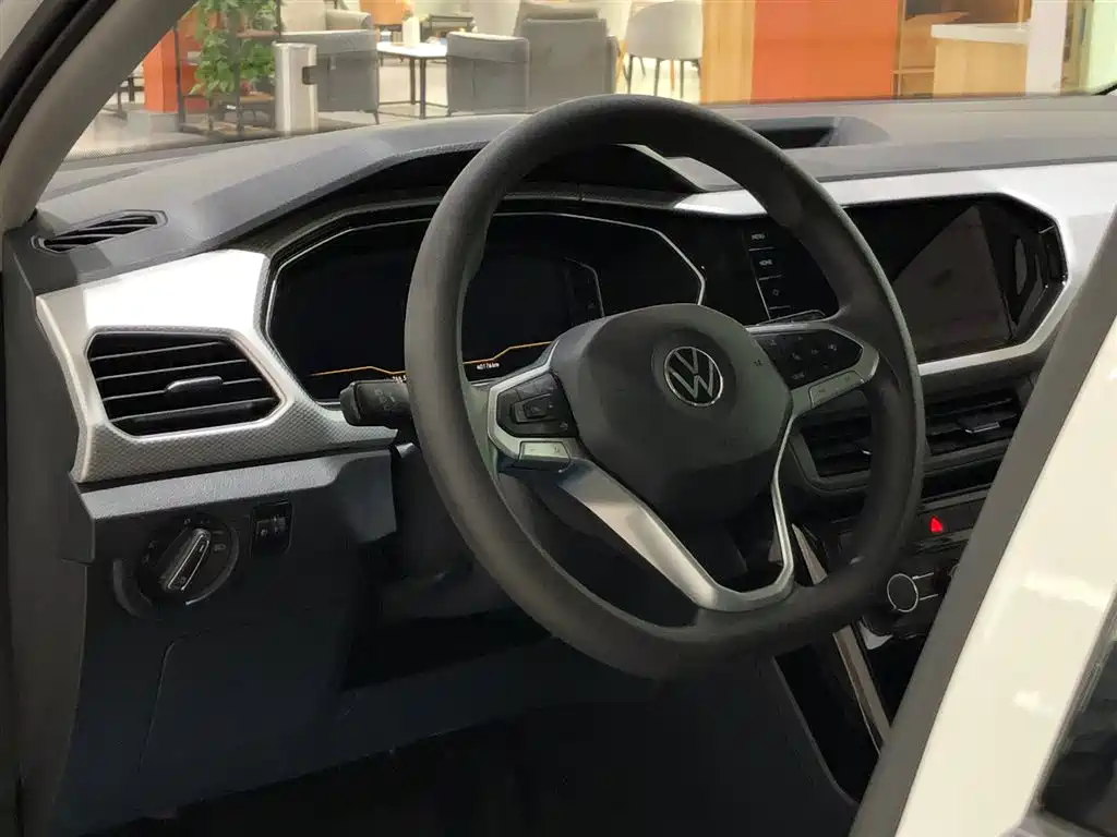 VOLKSWAGEN EXPLORING THE SHADOW