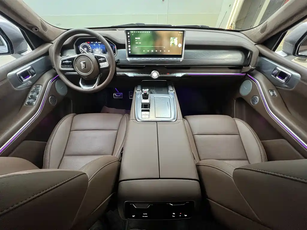 TANK TANK 700 NEW ENERGY